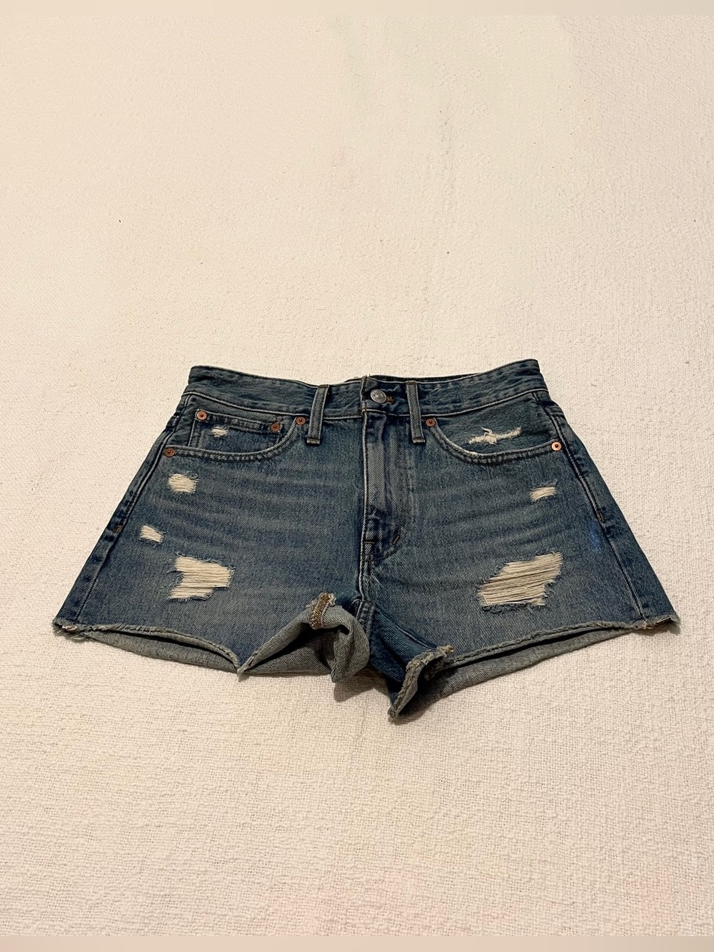 Madewell relaxed denim jean shorts distressed size 24